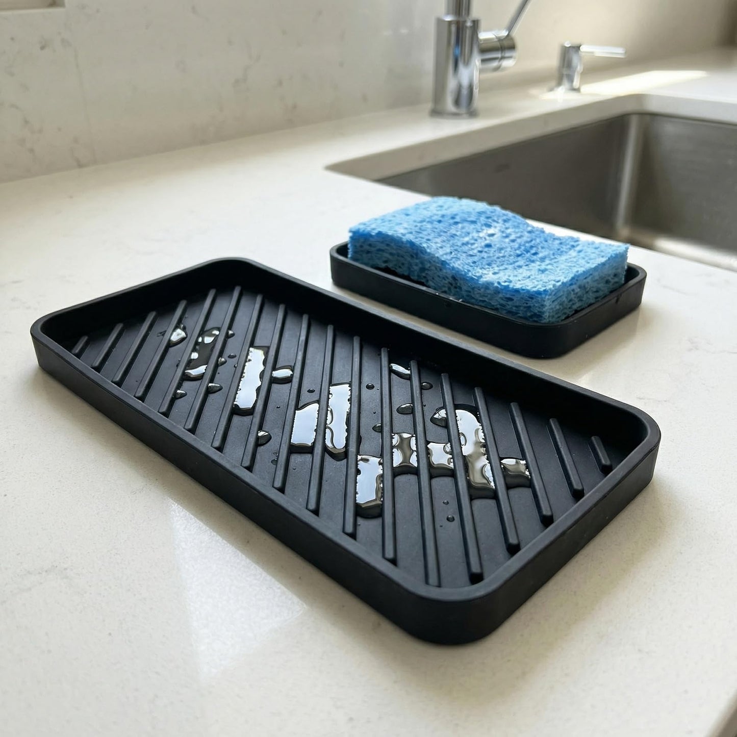 FooYee 2PCS Silicone Sink Trays,Silicone Draining Mat for Sink,Kitchen Soap Tray,Non-slip Bathroom Tray Organiser,Two Sizes