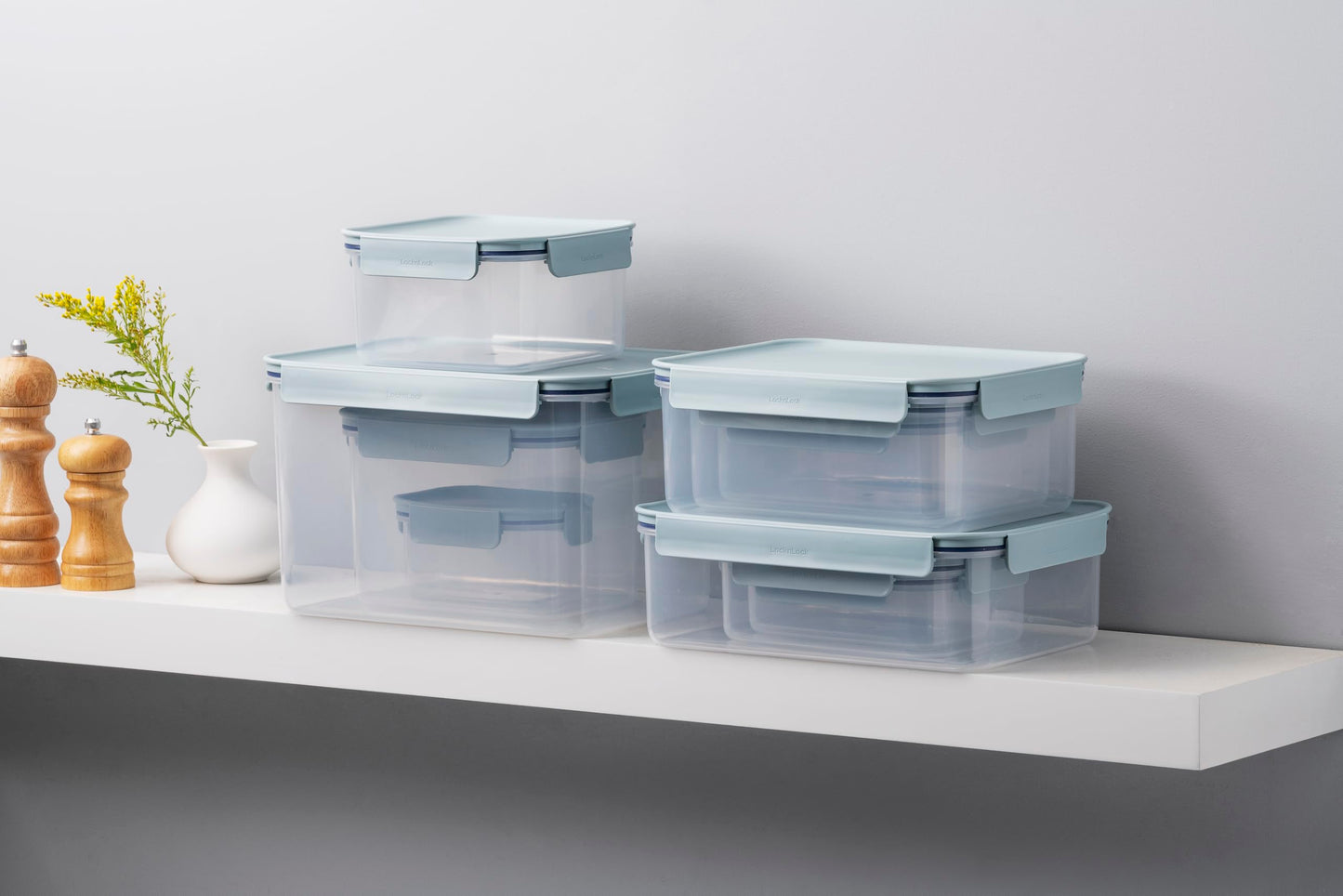 LocknLock Classic Plus 4 x Airtight Food Storage Container – 420ml, 910ml, 1.65L, 2.75L – Airtight & Leakproof, BPA Free, Microwave & Dishwasher Safe