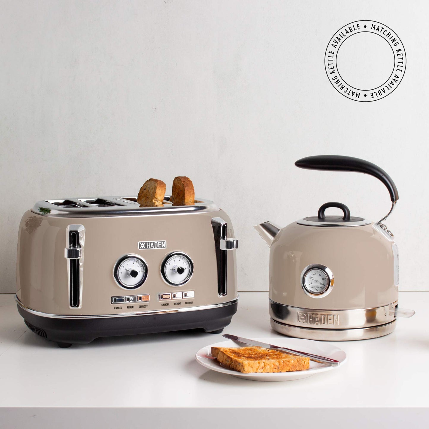 Haden Jersey Putty Retro 4 Slice Toaster - 4 Slot Toaster with Dual Control & Adjustable Browning - Stainless Steel Housing - Essential Kitchen
