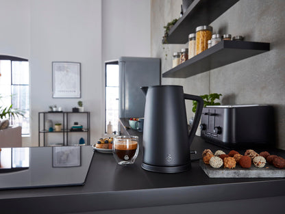 Swan SK14640BLKN Stealth Jug Kettle, Steamlined Design, Rapid Boil, 1.7L, 3000W, Matte Black