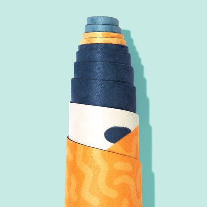 Downward Frog Printed Yoga Mat for Bikram, Hot Yoga, Fitness & Pilates - Light, Foldable, Travel Mat - Eco Natural Rubber, Vegan, Microfibre Towel