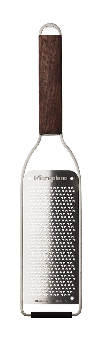 Microplane Kitchen grater Fine for hard cheese, citrus fruits, garlic, chili, cinnamon and nutmeg with stainless steel blades - Made in USA