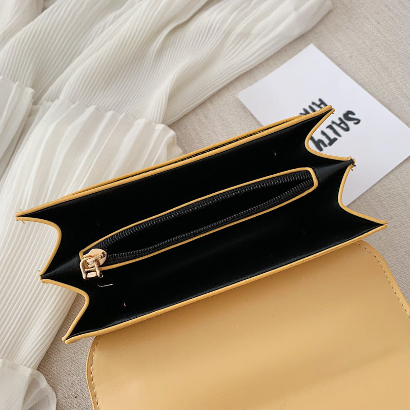 Slung shoulder bag