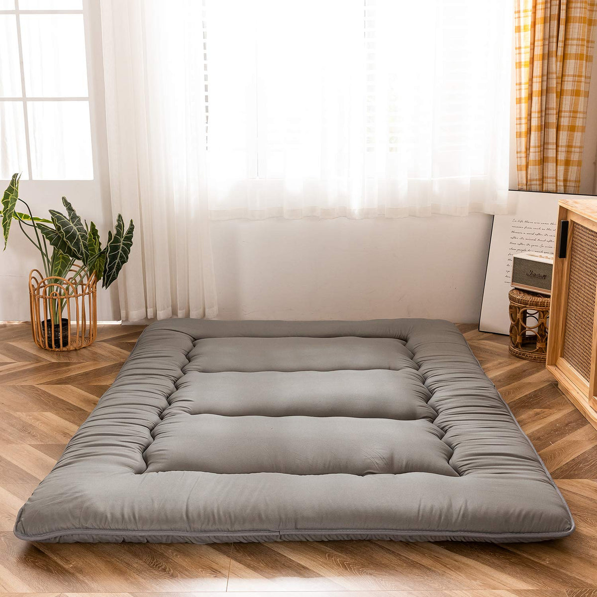 MAXYOYO Japanese Floor Mattress Futon Mattress, Thicken Tatami Mat Sleeping Pad Foldable Roll Up Mattress Dormitory Mattress Pad Floor Lounger Pillow