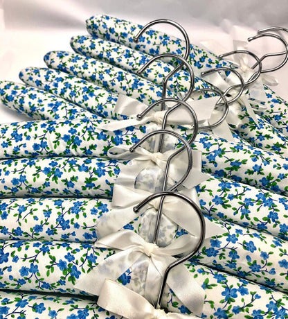 Pack of 5 Quality Padded Clothes Hangers ~ Several Patterns to choose from ... (Blue Flower)