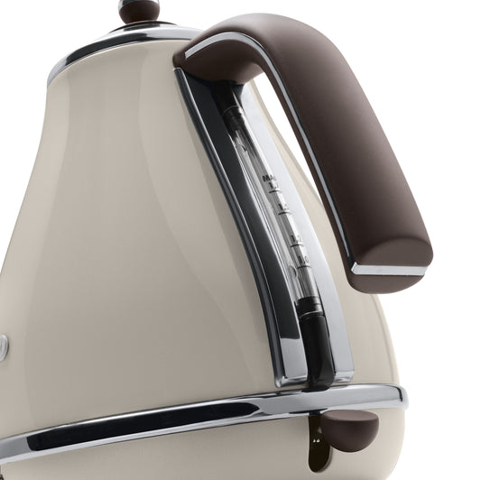 De'Longhi KBOV3001.BG Water Kettle, Plastic, 3000 W, 1.7 liters, Creme