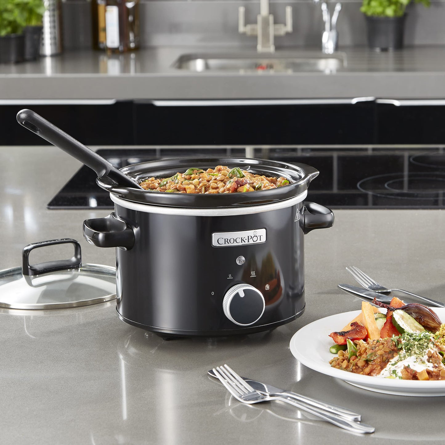 Crock-Pot Slow Cooker | Removable Easy-Clean Ceramic Bowl | 2.4 L (1-2 People | Energy Efficient | Black [CSC046]