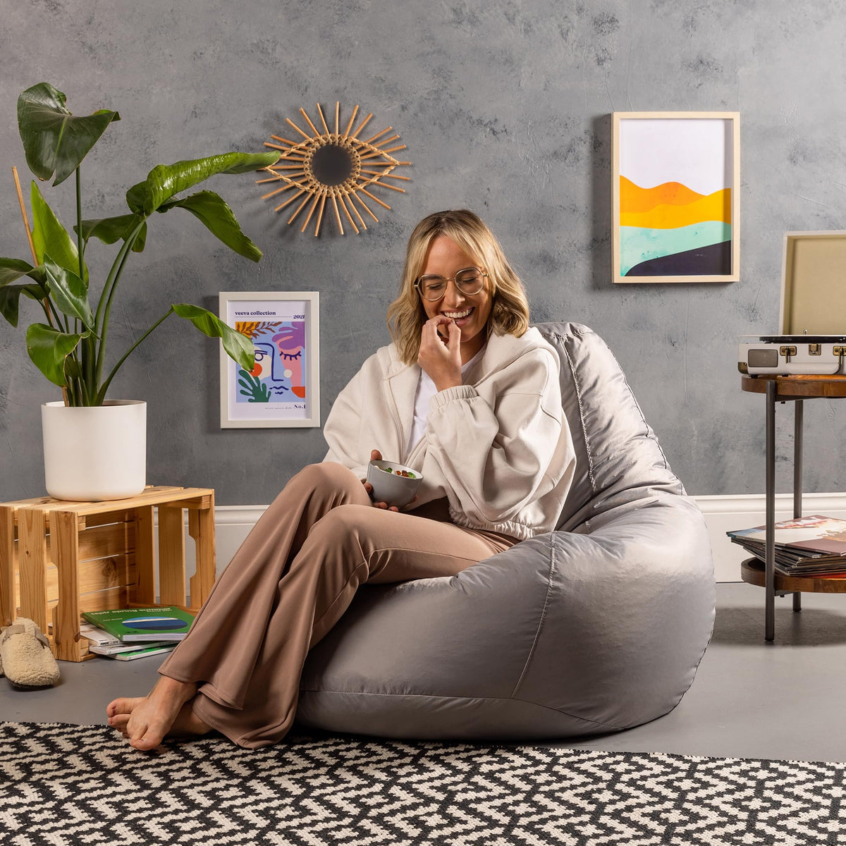 Bean Bag Bazaar Recliner Gaming Bean Bag Chair, Grey, Indoor Outdoor Water Resistant Fabric, Large Beanbag with Filling Included, Gaming Chair,