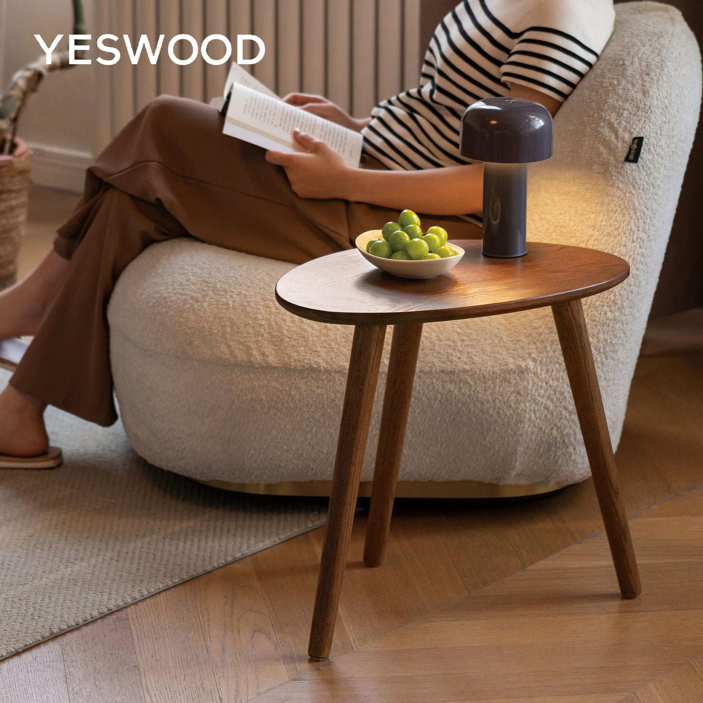 YESWOOD Round Side Table, Coffee Table with Solid Wood Legs, Sofa Table in Pebble Shape, Modern Side Table for Living Room, Balcony, Walnut