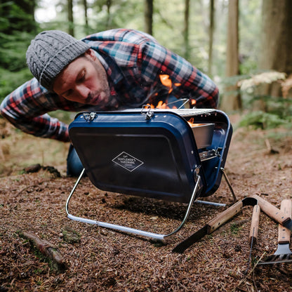 Gentlemen's Hardware Portable BBQ, Lightweight Suitcase-Style in Stainless Steel, Colour: Navy/Blue, 32 x 31.5 x 40 cm, GEN253. Grill and Coal Tray