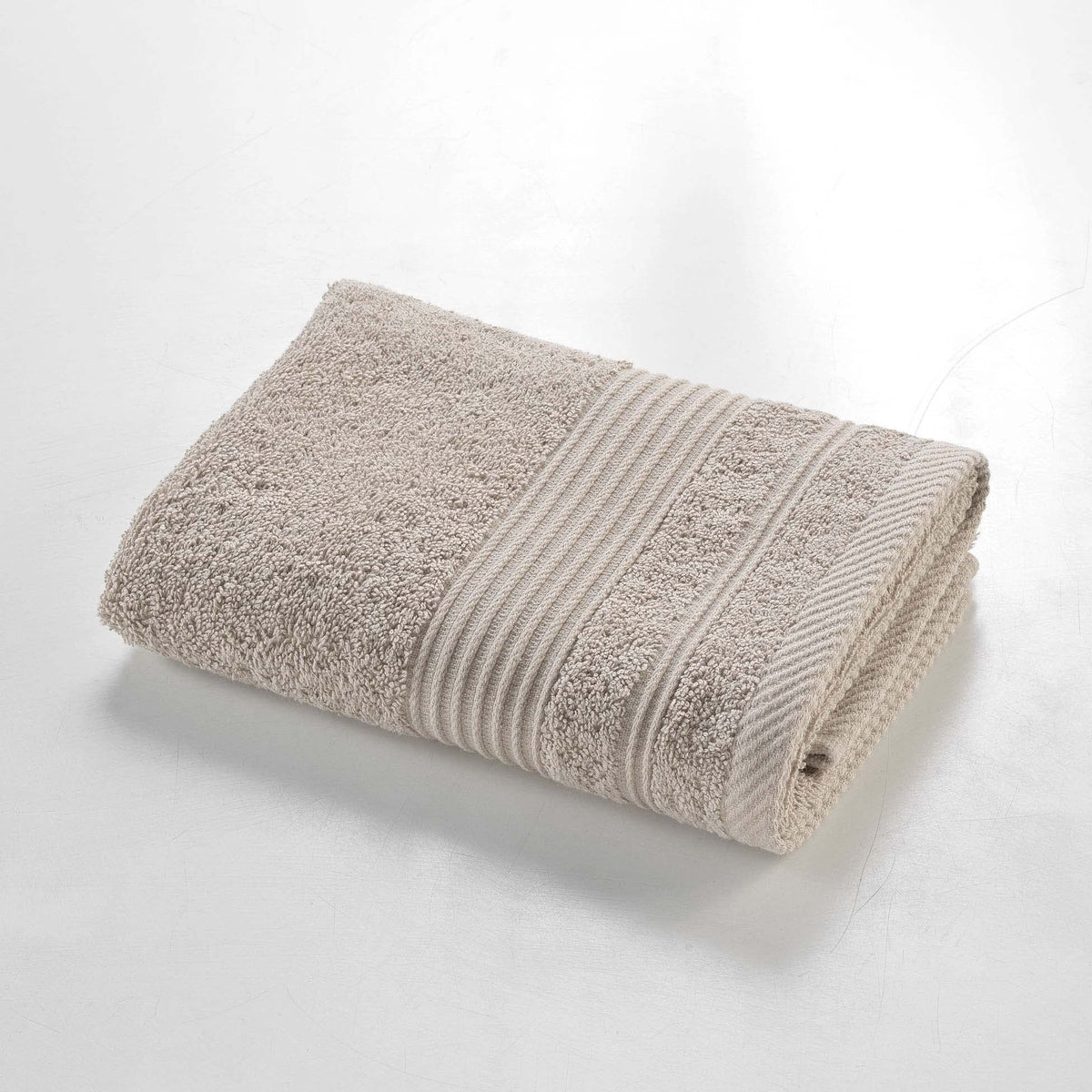 douceur d'intérieur, Tendresse Bath Towel 50 x 90 cm Taupe Plain Terry Cloth