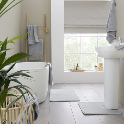 Catherine Lansfield Bathroom Anti Bacterial 500 gsm Soft & Absorbent Cotton Bath Towel Silver Grey