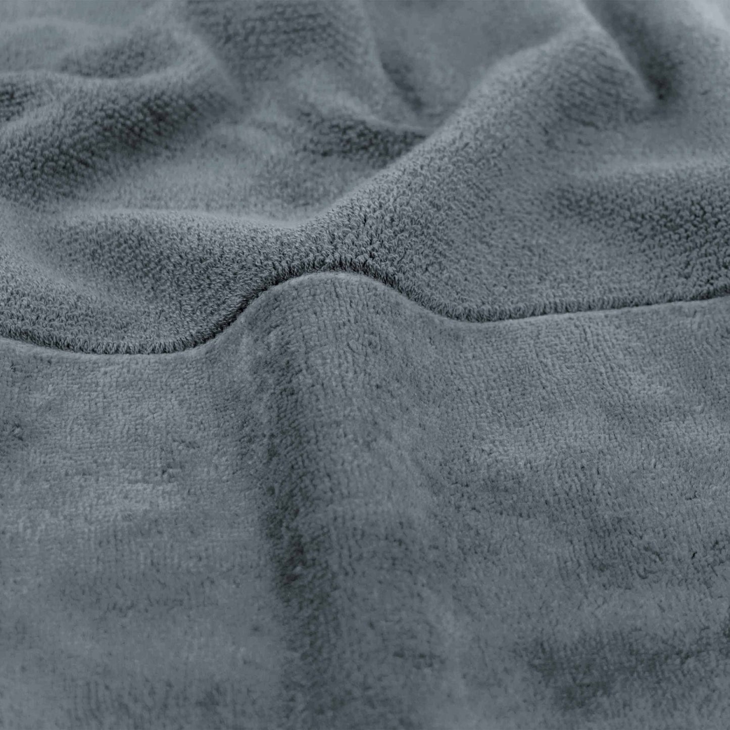Möve Bamboo Luxe bath towel 80 x 150 cm made of 60% cotton / 40% viscose from bamboo cellulose, stone
