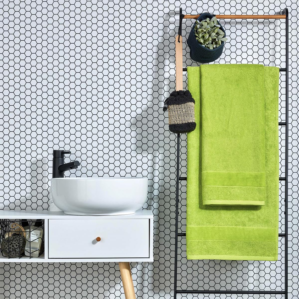 Christy Prism Bath Towel Set | 2 pieces | Vibrant Colours | 100% Turkish Cotton | Super Soft and Fluffy | Quick Dry | Mojito Light Green