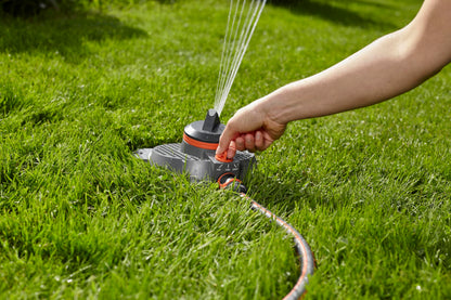 GARDENA Comfort Part and Full Circle Sprinkler Tango: circular sprinkler 2 in 1: Partial and popular rice sprinkler, water quantity and Adjustable