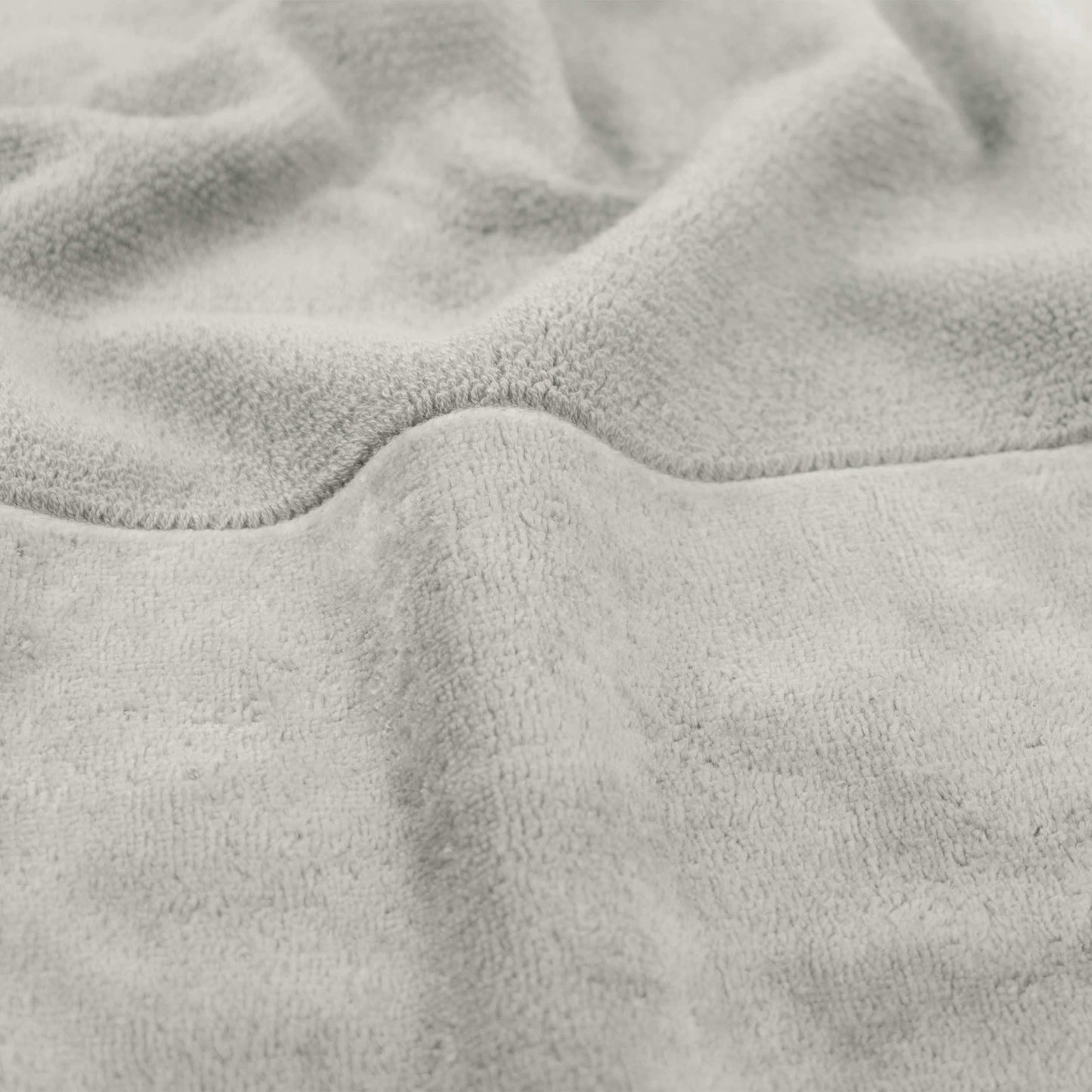 Möve Bamboo Luxe guest towel 30 x 50 cm made of 60% cotton / 40% viscose from bamboo cellulose, silver grey