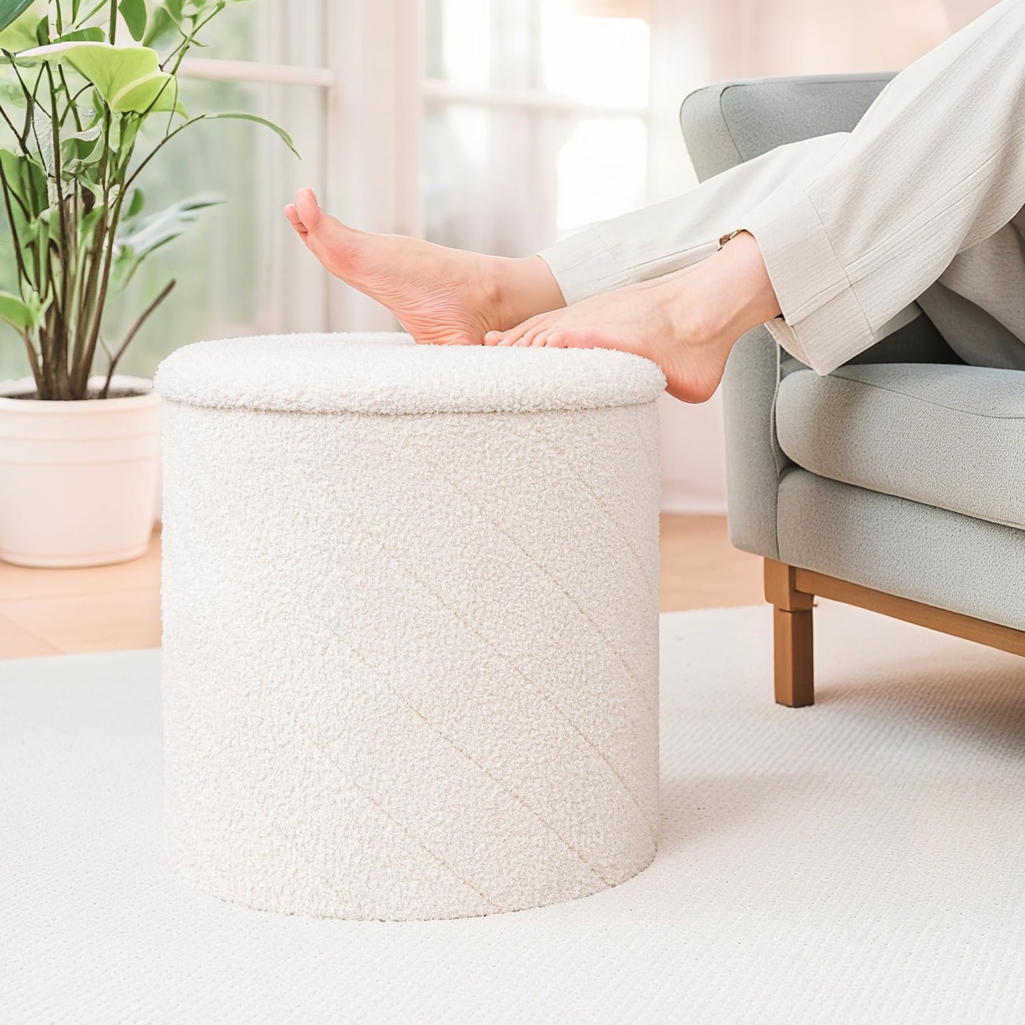Bonlife Round Ottoman Stool with Storage, Folding Footstool with Lid,Boucle Vanity Stool for Living Room,Bedroom,Entryway,Cream,43x43x45cm