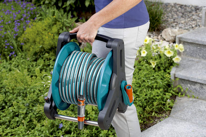 Gardena classic hose drum 50: Water hose drum for garden hose max. 50 m (13 mm hose), compact design, with follow-up stop, hose connection angled