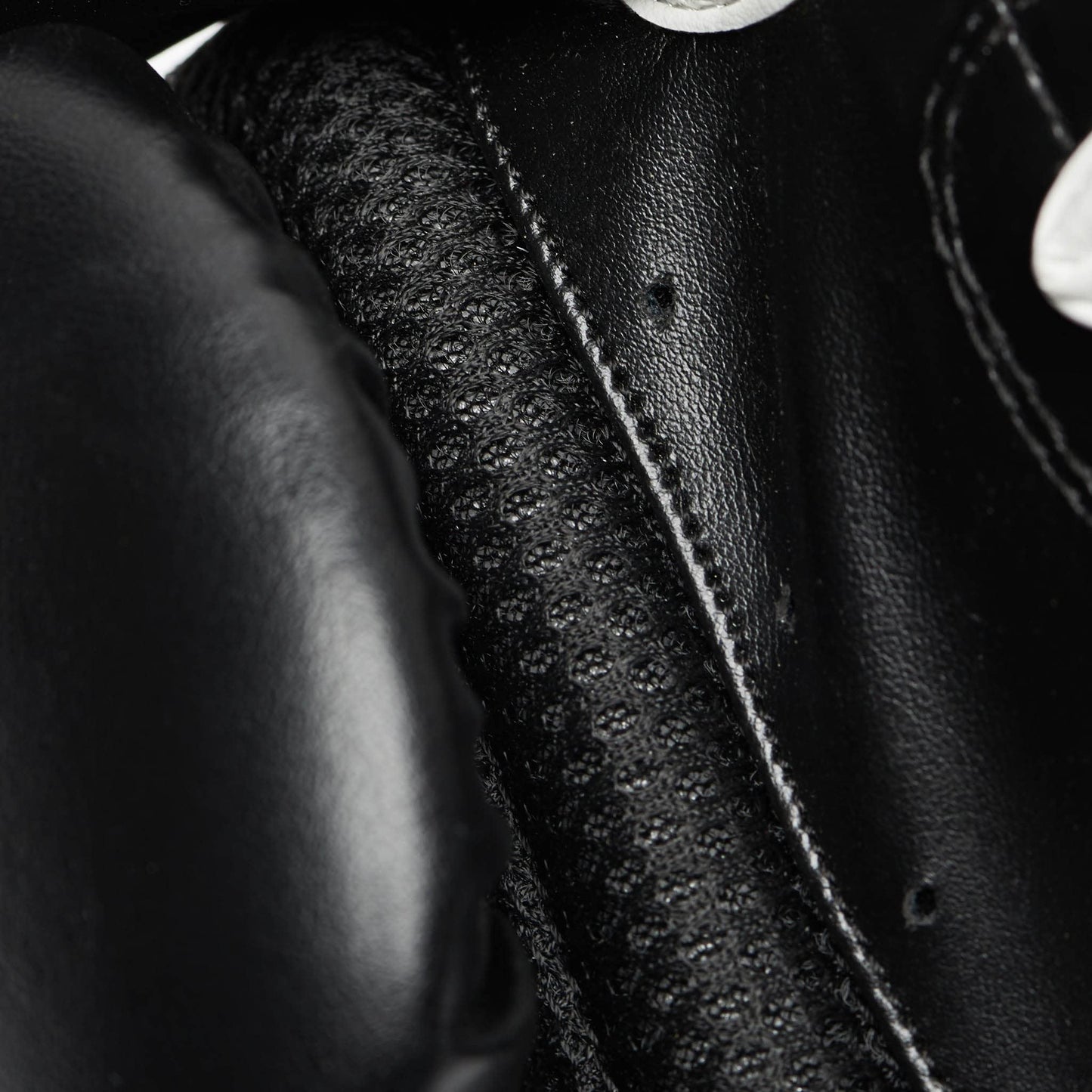 LEONE 1947, Flash Boxing Gloves, Unisex Adult, Black, 14 OZ, GN083