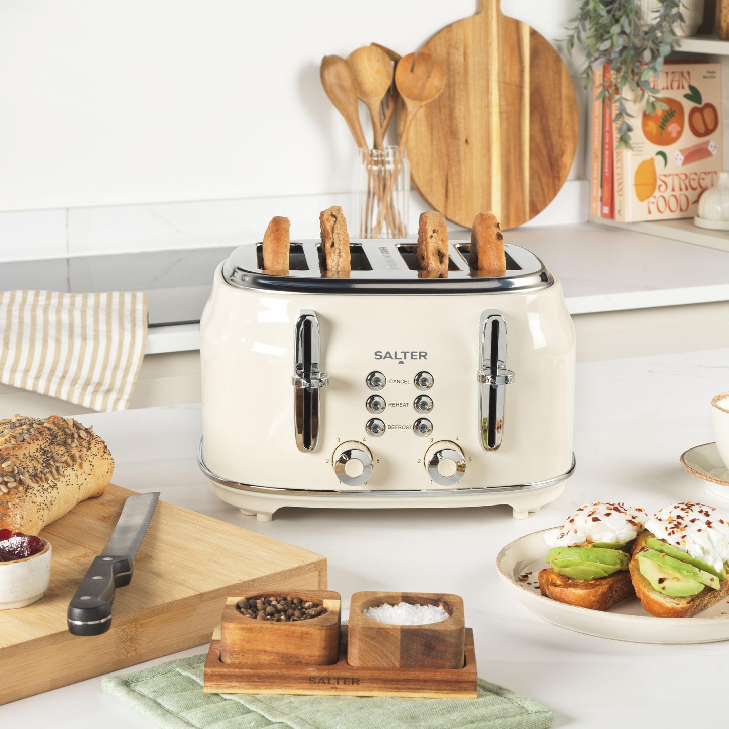 Salter EK5739CRM Retro 4-Slice Toaster  Wide Slots, 6 Browning Levels, Defrost, Reheat, Cancel Functions, Removable Crumb Tray, Extra Thick