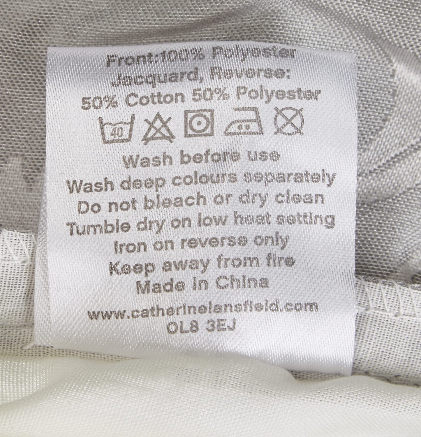 Catherine Lansfield Damask Jacquard Super King Duvet Cover Set with Pillowcases Silver Grey