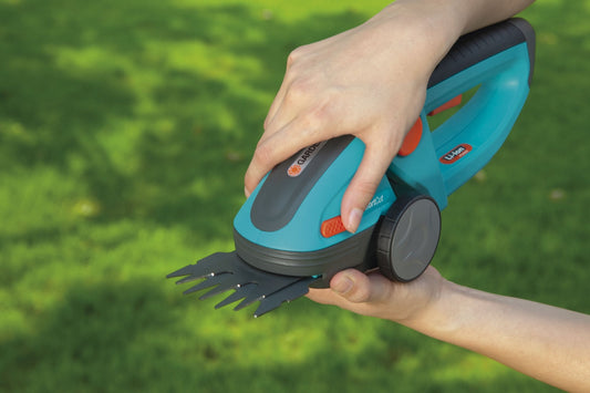 GARDENA grass and Buchmesser: 2-in-1 spare blades, cutting width 8 cm, tool-free changing, parts / accessories suitable for cordless shears ClassicCut