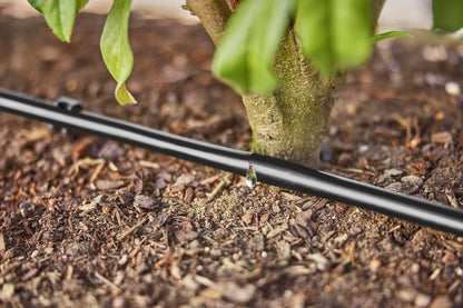 Gardena Micro-Drip-System Drip Irrigation Set Hedges/Bushes (25 m): Starter set, ready to use, water-saving irrigation system, simple & flexible
