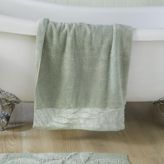 Dreams & Drapes - Green Leaf Bath Towel (90 x 150cm) - 100% Cotton - Very Soft Touch - Botanical Vintage Green Leaves Towel - Sage Bathroom Accessory