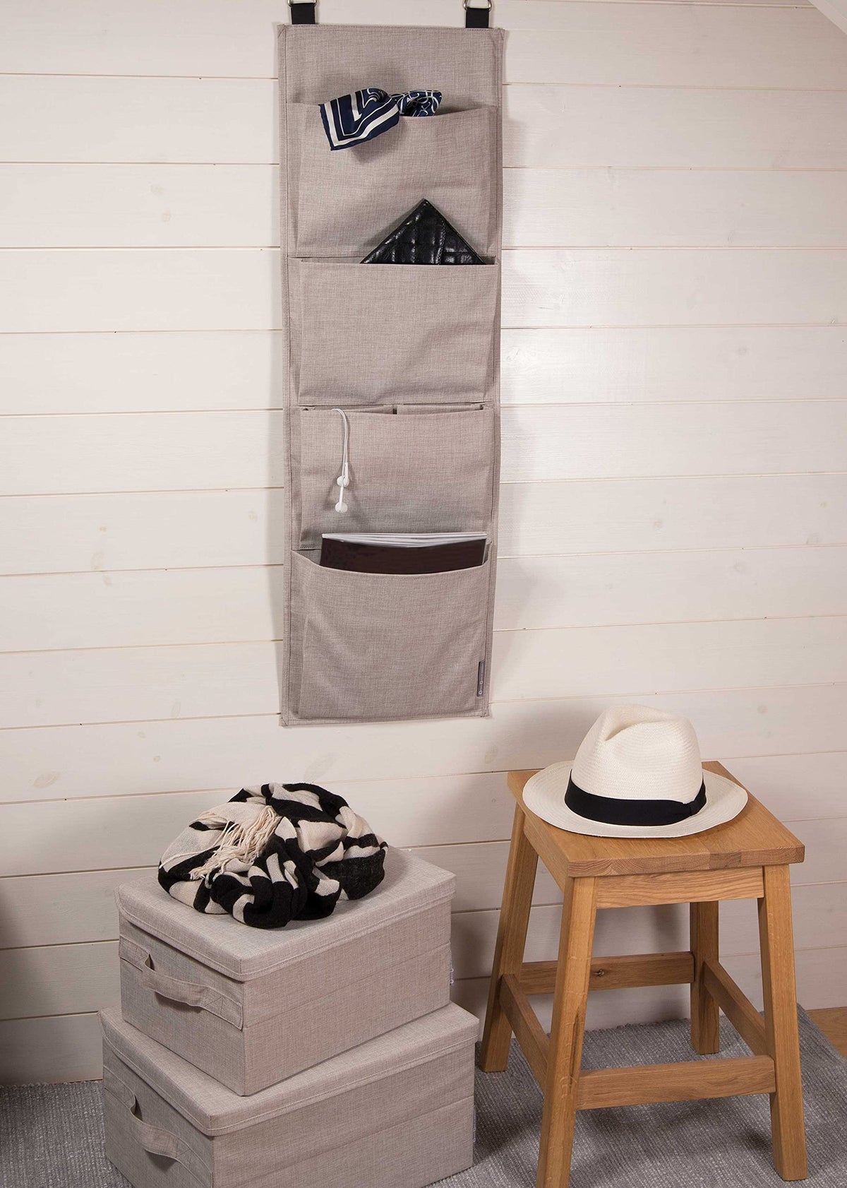 Bigso Box of Sweden Small Storage Box with Lid and Handle - Fabric Storage Box Made of Polyester and Cardboard in Linen Look