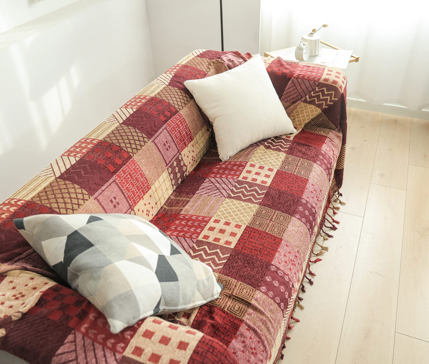 VANJOROY Bohemian Large Patchwork Sofa Bed Throw Blanket with Tassels For 2 3 Seater Settees,100% Chenille Soft Multi-function Throw for Couch
