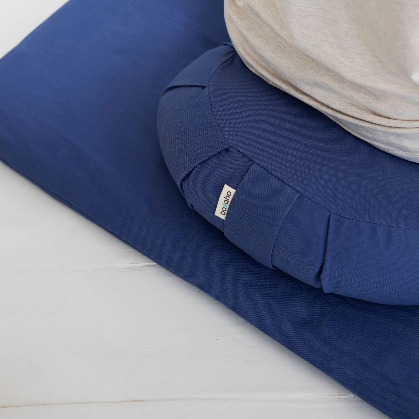 basaho CRESCENT Zafu Meditation Cushion | Organic Cotton | Buckwheat Hulls | Removable Washable Cover (Leaf)