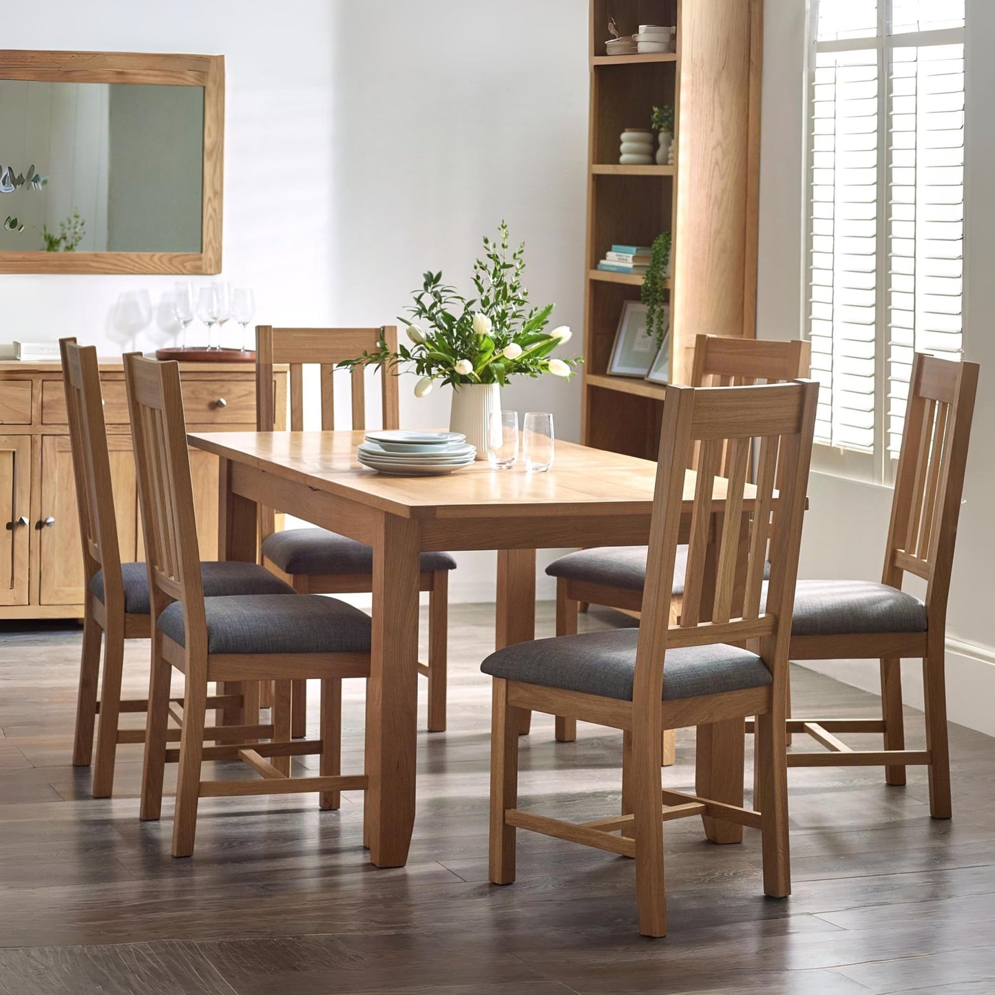 Julian Bowen Mallory Extending Dining Table for 6, Oak - H76 x W180 x D90cm