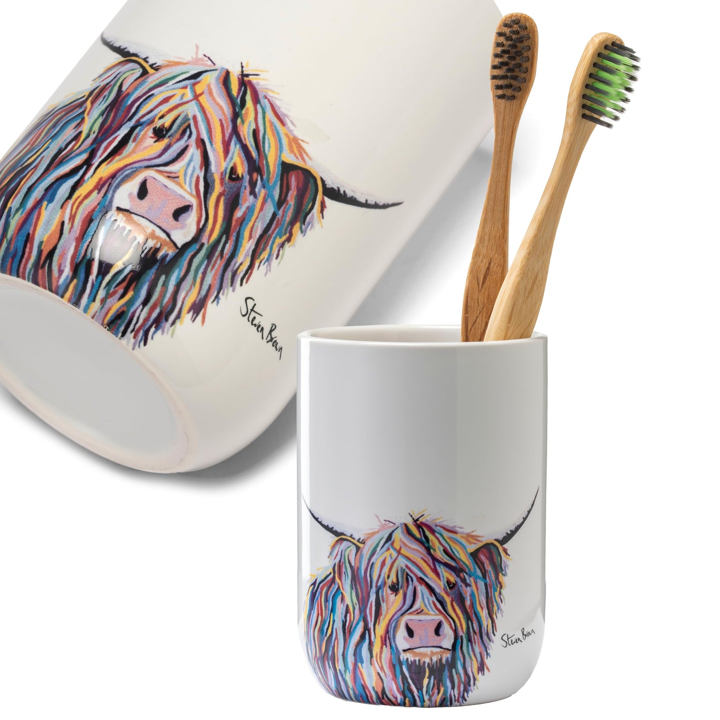 Croydex Art by Steven Brown Angus McCoo Tumbler - Ceramic Toothbrush Holder, Freestanding Bathroom Accessory Featuring Highland Cow Design, Matching