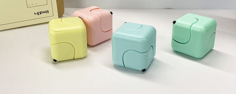 Tornado Cube Finger Fingertip Spinning Top Dice Spinning Top