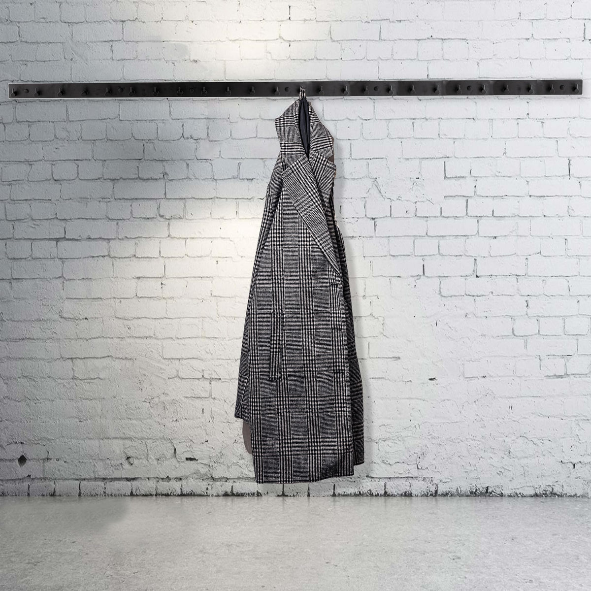 Brute Strength – Stainless Steel wall Coat Rack – Black – 25 Hooks · 172 cm