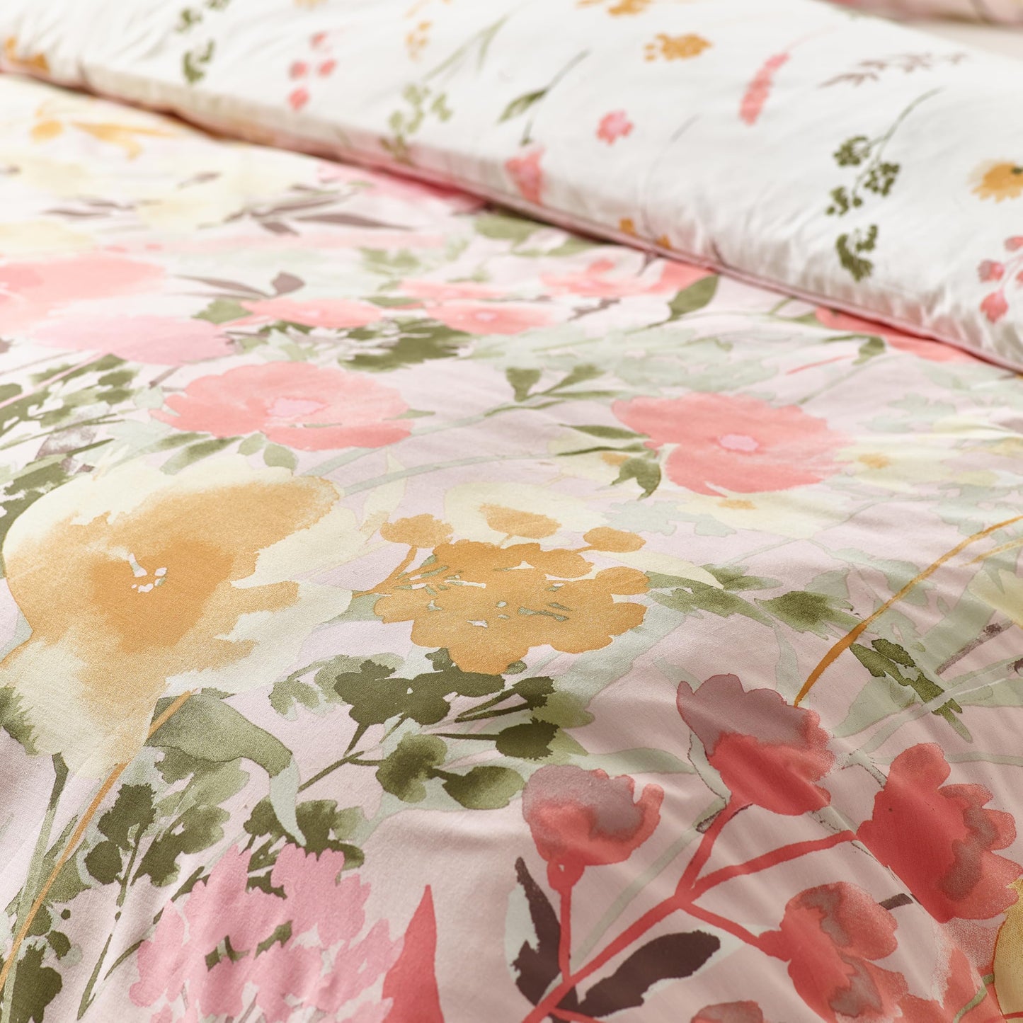 Catherine Lansfield Countryside Floral Reversible Super King Duvet Cover Set with Pillowcases Pink