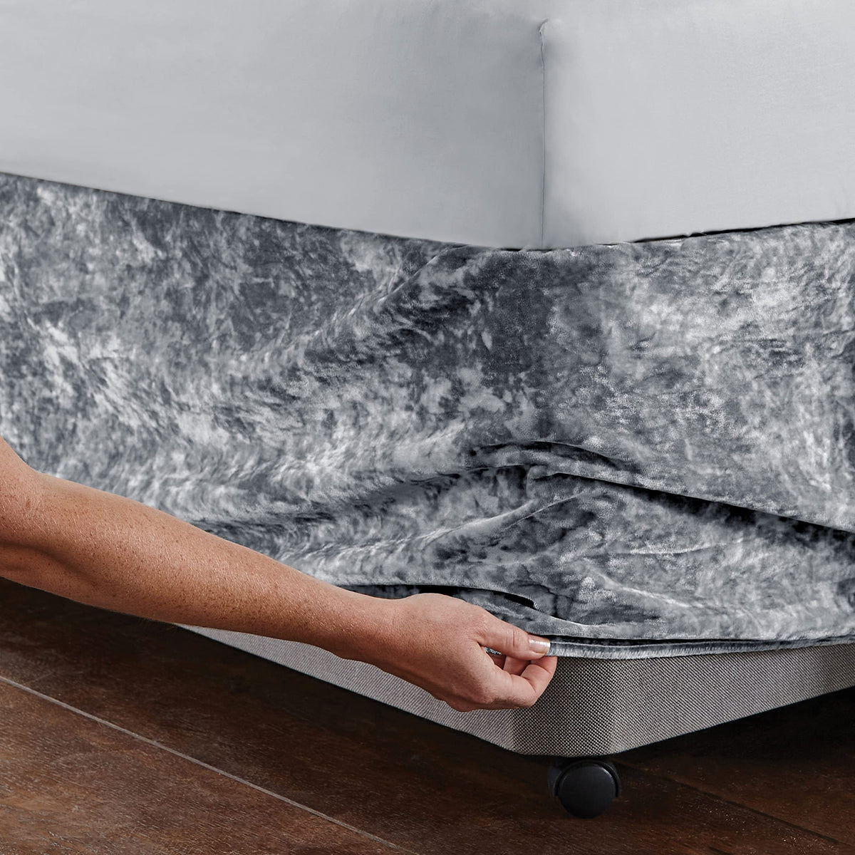 Catherine Lansfield Crushed Velvet King Divan Base Wrap Silver BD/46254/W/BWRAPK/SI