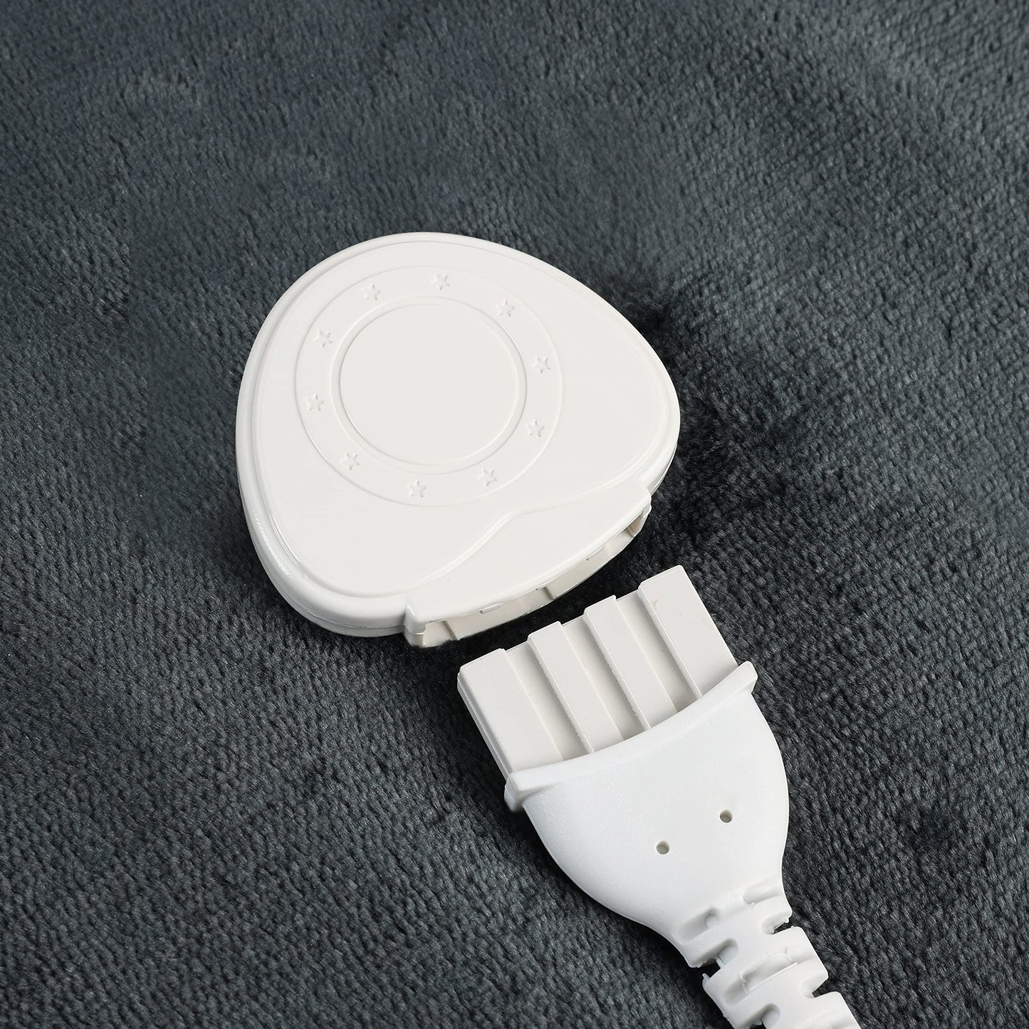 Electric Heated Throw Blanket 10 Heat Settings Washable 220gsm Fleece with Digital Remote Timer - 160cm x 130cm (Dark Grey)