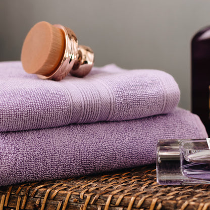 Luzia 8 Piece Towel Set - 100% Turkish Cotton, Premium Quality - 2 Bath Towels 2 Hand Towels and 4 Washcloths (Lavender)