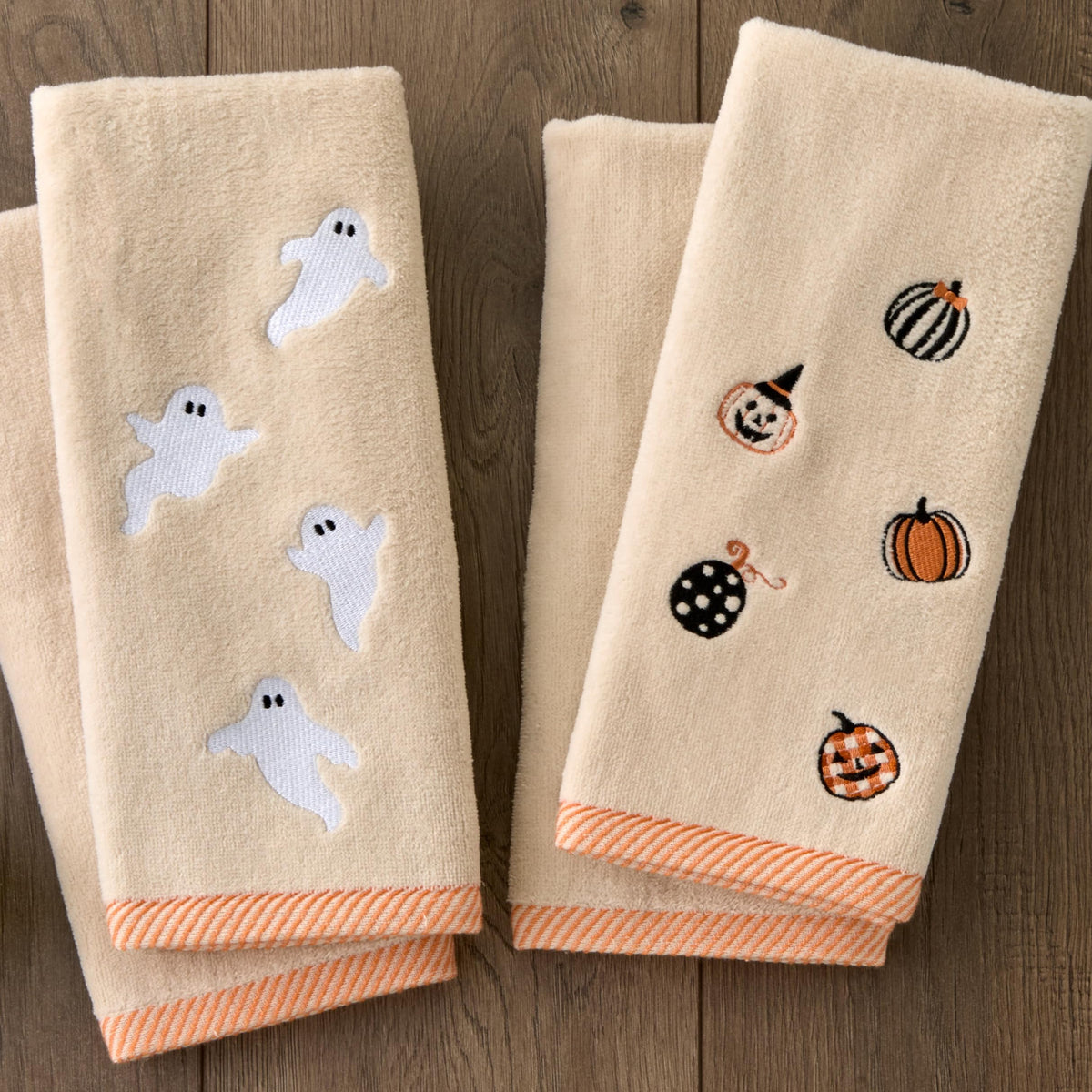 SKL Home Halloween Tossed Ghosts Hand Towel 2 pc Set for Bath/Kitchen/Bar & Gift