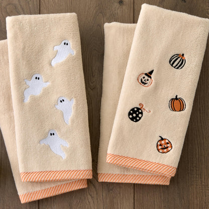 SKL Home Halloween Tossed Ghosts Hand Towel 2 pc Set for Bath/Kitchen/Bar & Gift