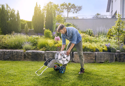 Gardena CleverRoll M Metal: Hose trolley with up to 60 m capacity, especially sturdy with a stable hose guide and anti-drip device (18541-20)