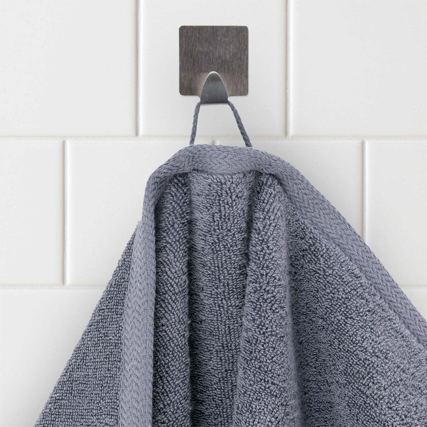 Möve x STEFFEN SCHRAUT Classic Collection Bath Towel Uni with Herringbone - Border 80 x 150 cm, Towels – Made in Germany, 100% cotton, Stone (Grey)