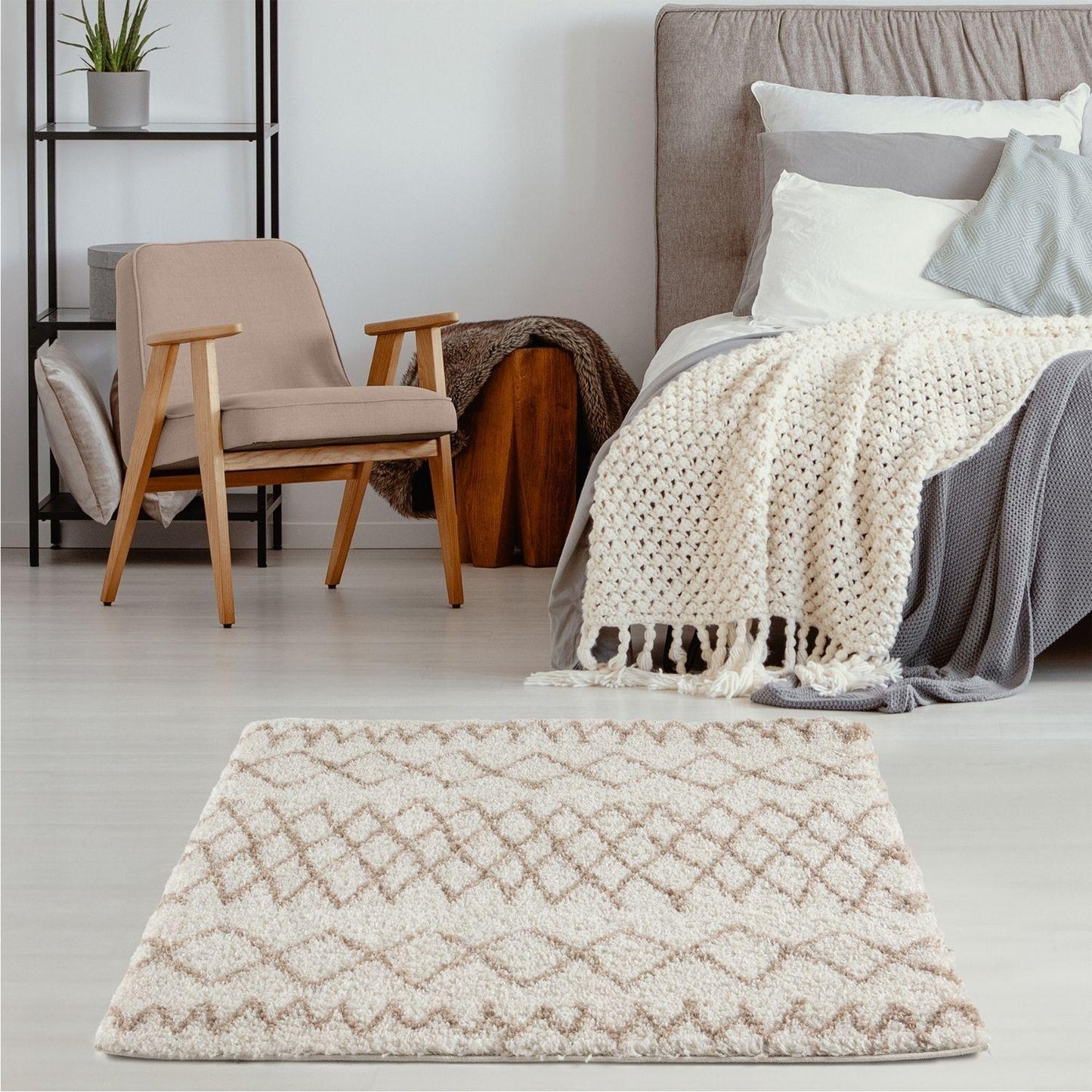 Moroccan Ivory Beige Shaggy Rug | 930