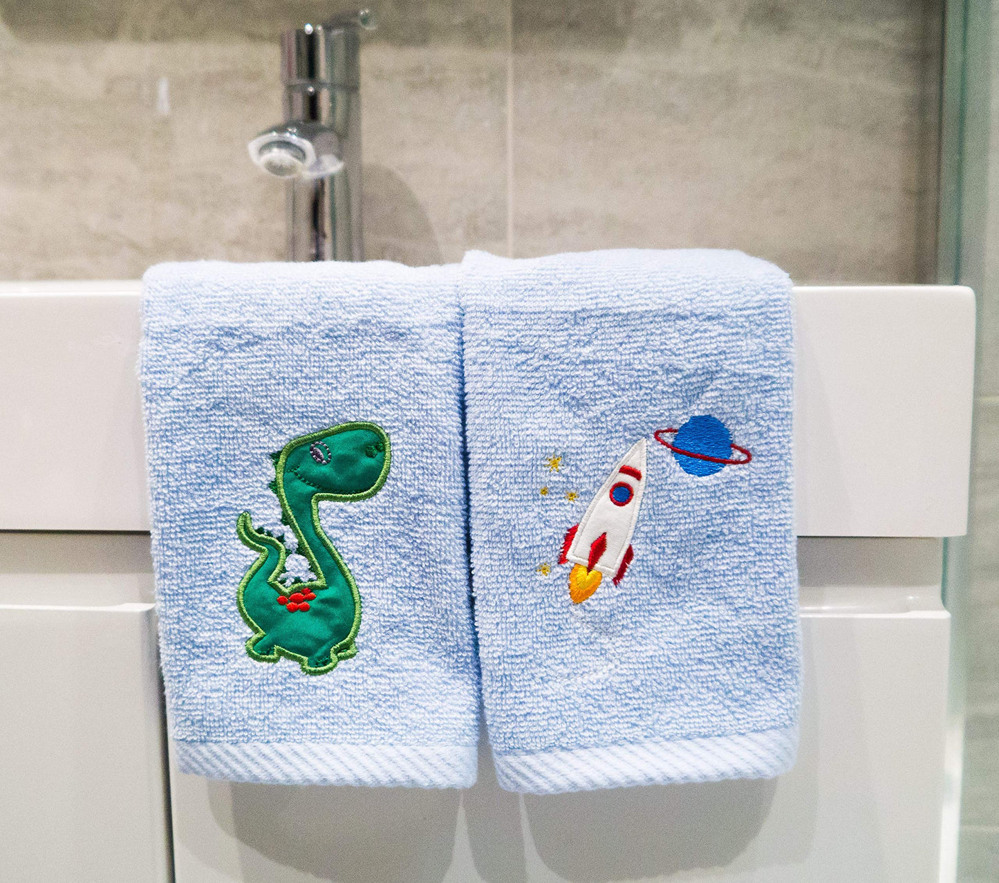 Lex's Linens Pack of 2 Kids Face Cloth (1 x Dinosaur & 1 x Rocket)
