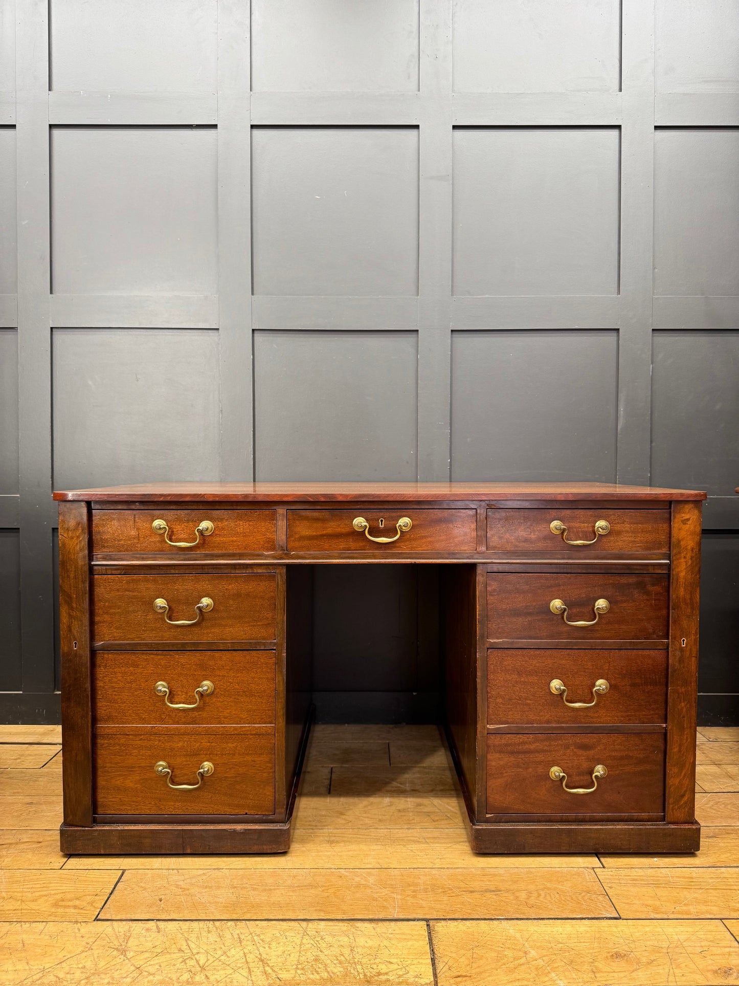Antique Mahogany Twin Pedestal Desk Kneehole Writing Office Desk Computer Desk