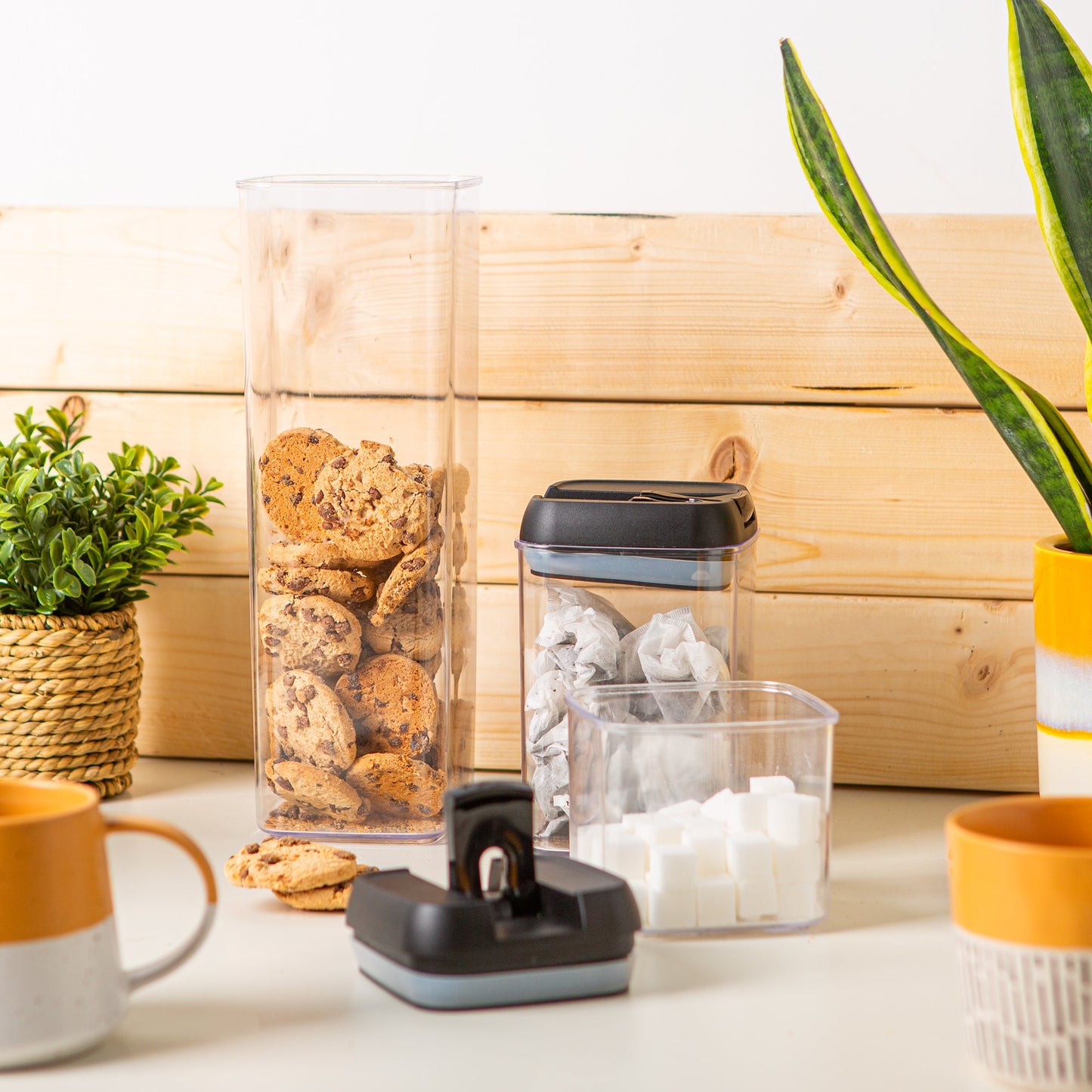 500ml Airtight Flip Lock Plastic Food Storage Container