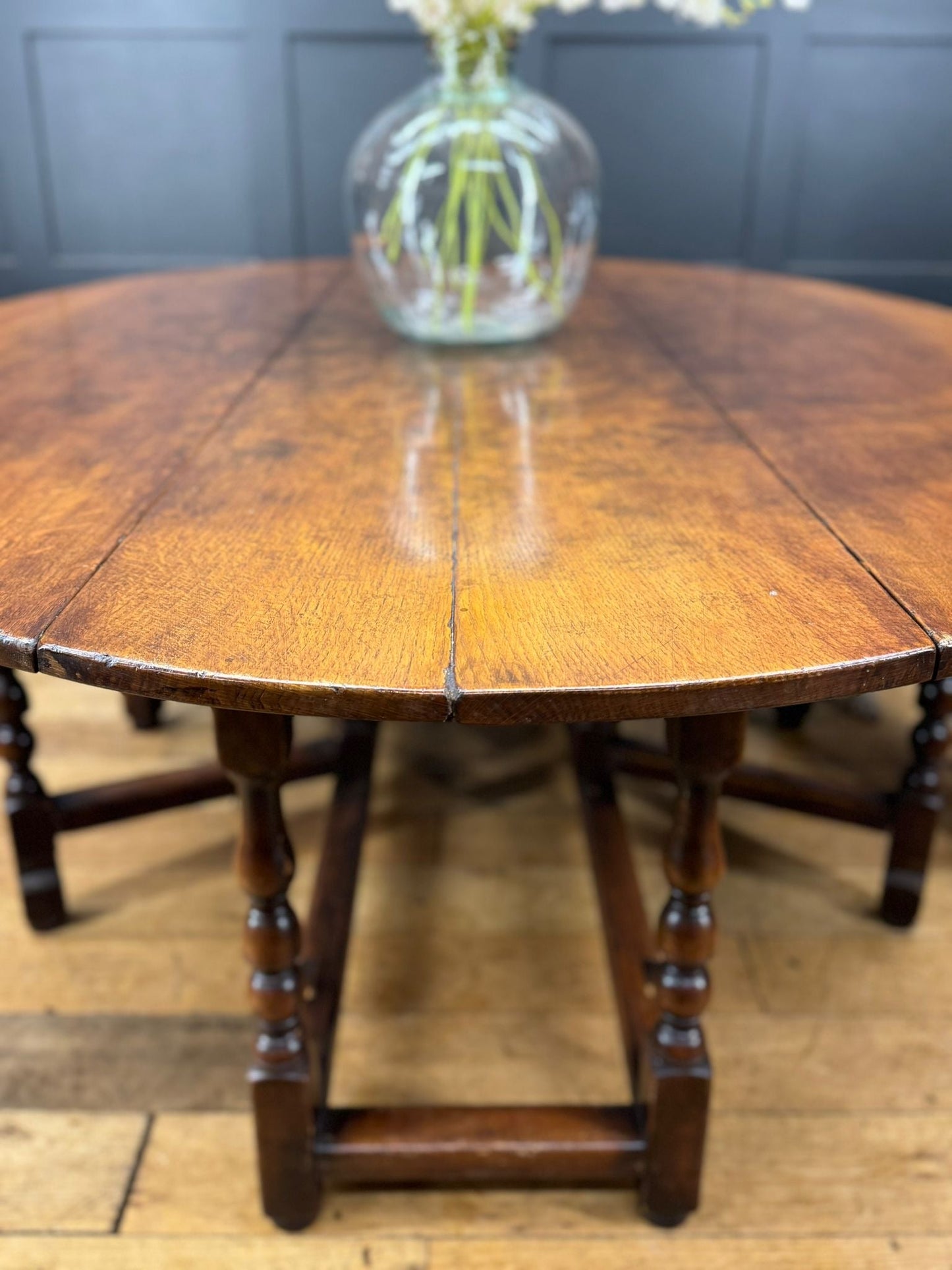 Antique Oak Wake Table Gateleg Dining Table / Large Kitchen table sideboard
