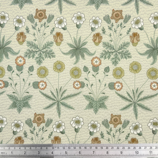 Outdoor: William Morris Daisy Pebble