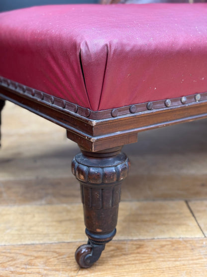 Victorian Mahogany Chaise Longue Day Bed Sofa Antique Carved Frame on Castors